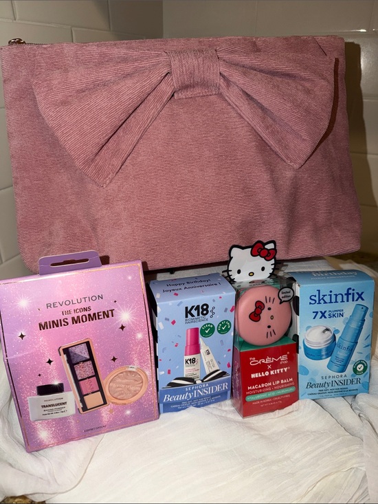 Assorted Brands Accessories - Assorted Beauty Boxed Sets (4) Enclosed in a pink corduroy, cosmetic pouch NWT